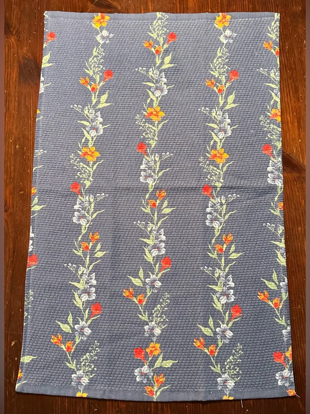 Set of five cloth napkins and hand towels